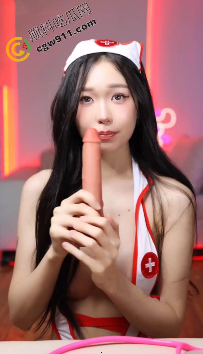 新加坡极品网黄【meriolchan】最新福利视频流出!护士情趣制服,淫骚爆裂道具手淫,简直勾人魂魄