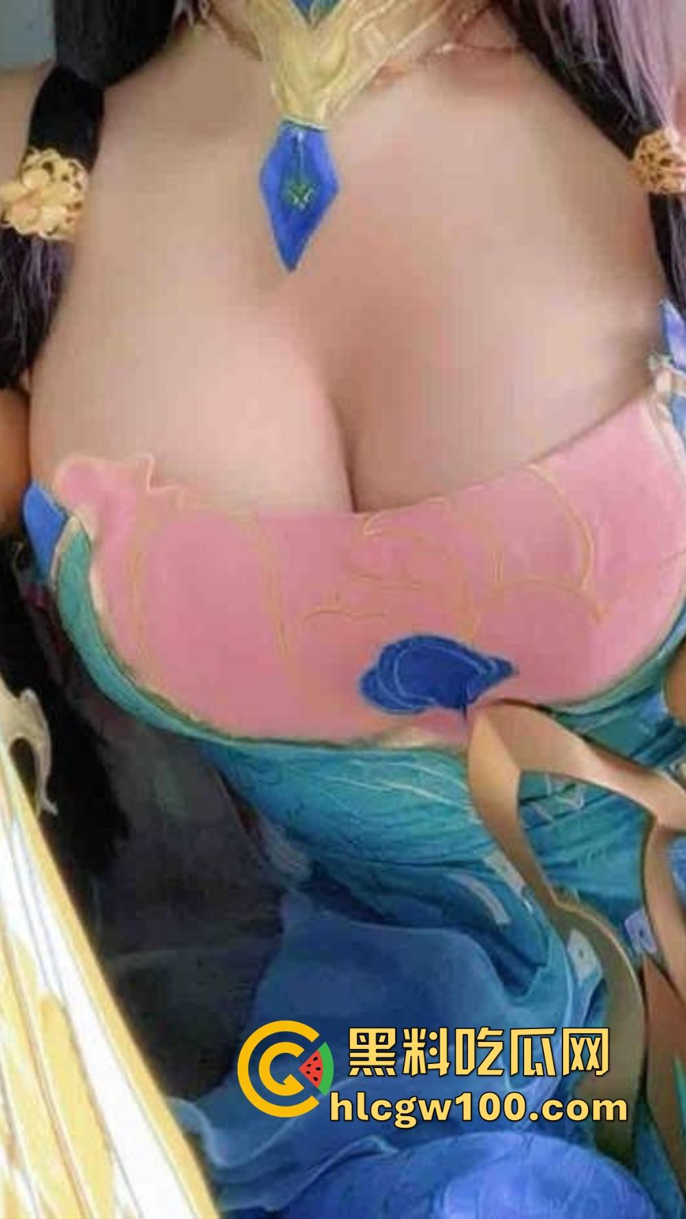 王者荣耀杨玉环奶量爆表,COS妹子大奶子乳交新玩法,这波操作真的很开门,奶妈果然不是白叫的!