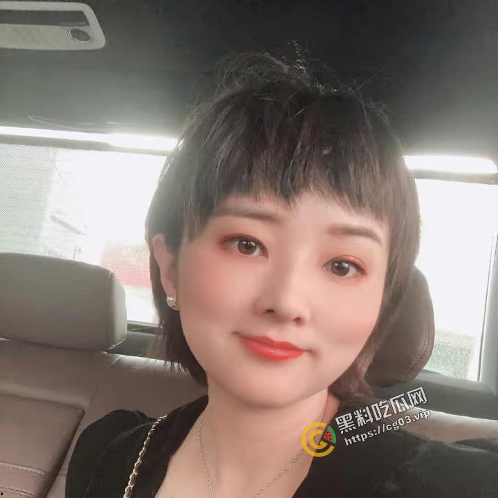 曝光！山西某电影院人事【李雪梅】婚内出轨男小三  还去聊骚男小四  情夫怒将其海量生活照 及裸照自慰视频流出