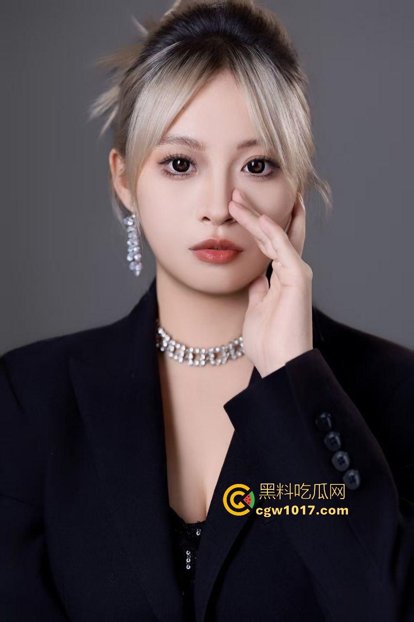 你见过别人的巨乳老婆产奶水吗?一辈子免费吃奶就这几回,大奶储备爆棚挤奶如喷泉,想喝奶让你老婆当孕妇去!