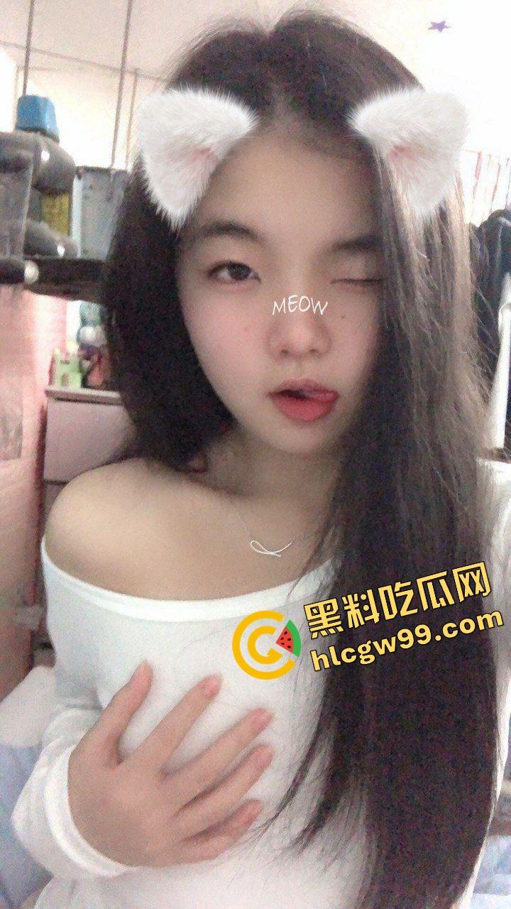 海宁职业高级中学圆脸太妹【兰昕雨】家中发骚露奶露逼自拍，全裸跳舞扭秧歌！独家曝光流出！