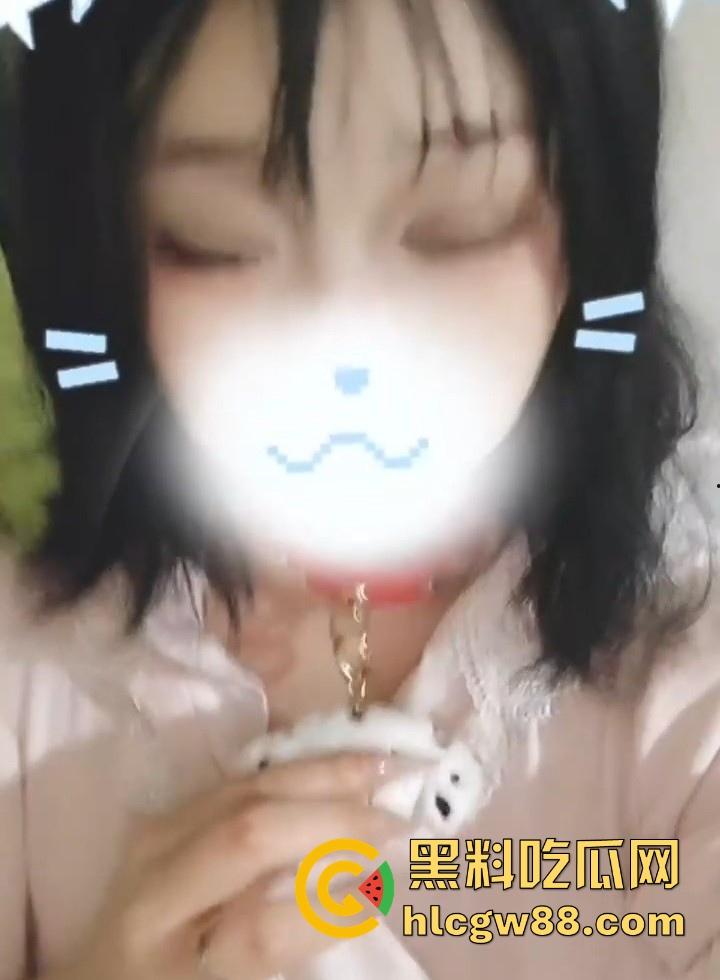 四川达州第十六中学在校高三学生【李诗颖】天生大奶母狗 喜欢二次元cosplay 自慰视频流出