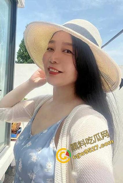 海角乱伦【妈妈的味道】!出差途中偷会干妈,酒店浴室后入激战,床上解锁新体位,无套内射爽翻天