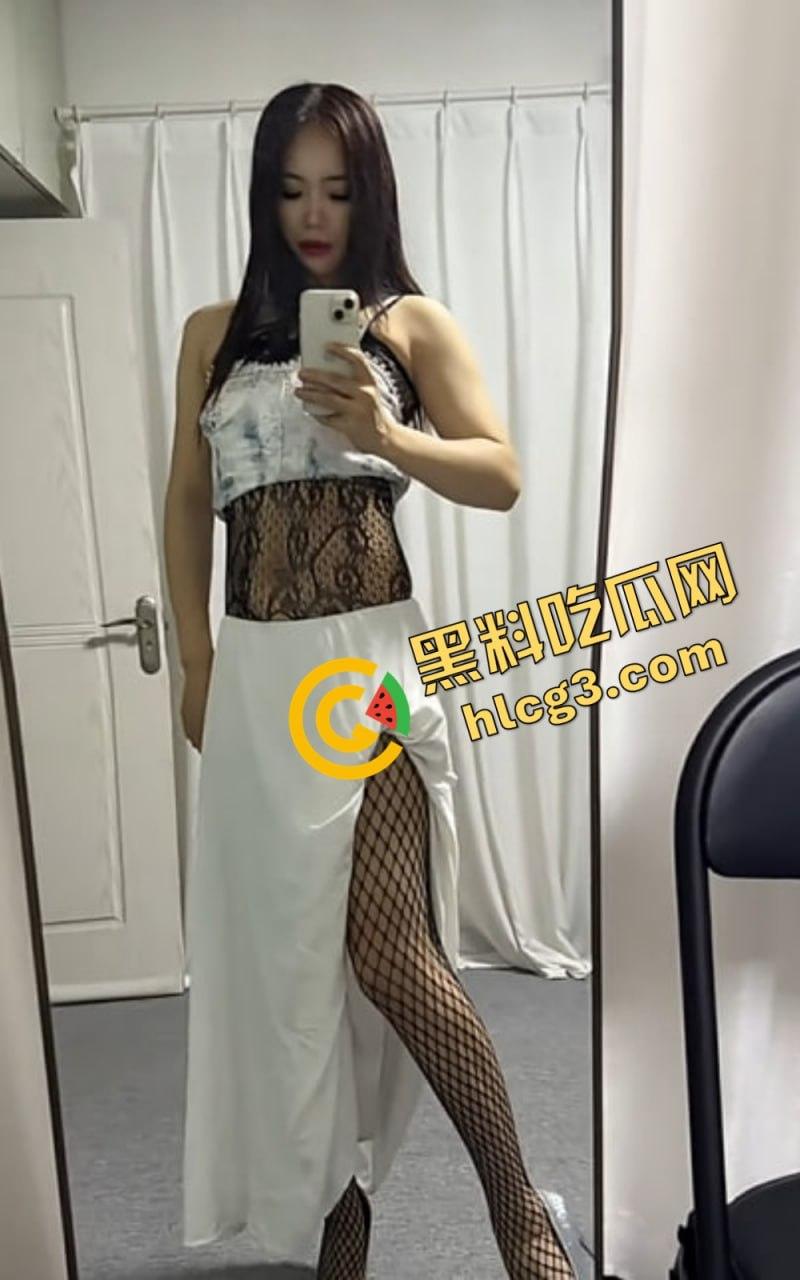 快手网红『元气学姐』全裸私拍流出,劲爆私拍暴露双重反差,脸穴同框自慰震撼爆料!