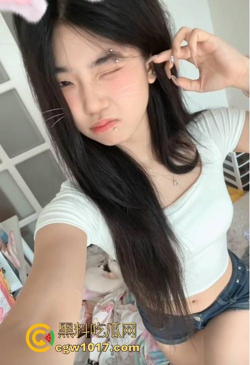 快手5.8万粉丝的精神小网红【林小桃】被金主调教爆操,真实露脸黑料私拍,小小的身体竟然藏着如此大的骚劲!