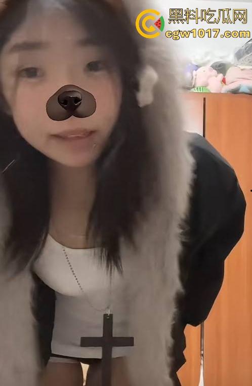 快手5.8万粉丝的精神小网红【林小桃】被金主调教爆操,真实露脸黑料私拍,小小的身体竟然藏着如此大的骚劲!