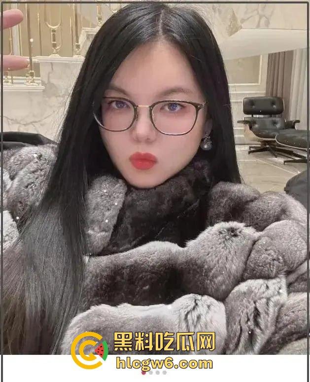 王诗龄英国白莲花闺蜜『Angela』爆炸性丑闻 卖逼崇洋媚外 最新不雅视频流出,给老外毒龙缠身骚浪入骨!