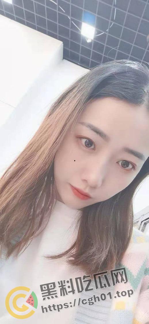 浙江嘉兴少妇【冯敏然】离婚后背着现任又去找前夫 最喜欢做口活 骚到没边