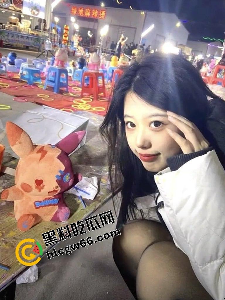 南通【罗佳佳】白天打表格晚上打炮,酒吧勾搭调酒师当场被插烂,被男友发现反手发进国产区!