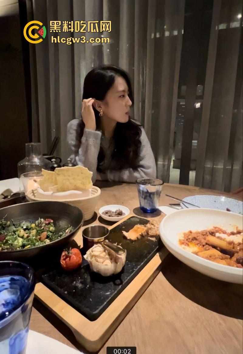 我是老公手心的宝 却在炮友床上叫得骚!午夜裸聊 激情调教又群交 哎!老公你都不知道!