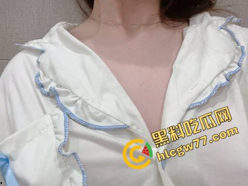 合肥『左珊』高校刚毕业,白丝黑丝来回换,Cos小母狗自拍自慰给金主看,毕业前酒店被操到嗓子发哑!