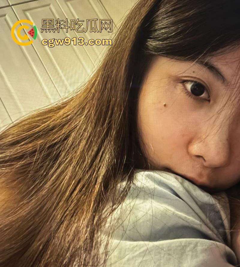 杭州师范学院【董雯琴】约炮成瘾私密视频流出,反差学姐露脸深喉吃鸡,火辣翘臀惨遭炮友猛攻!