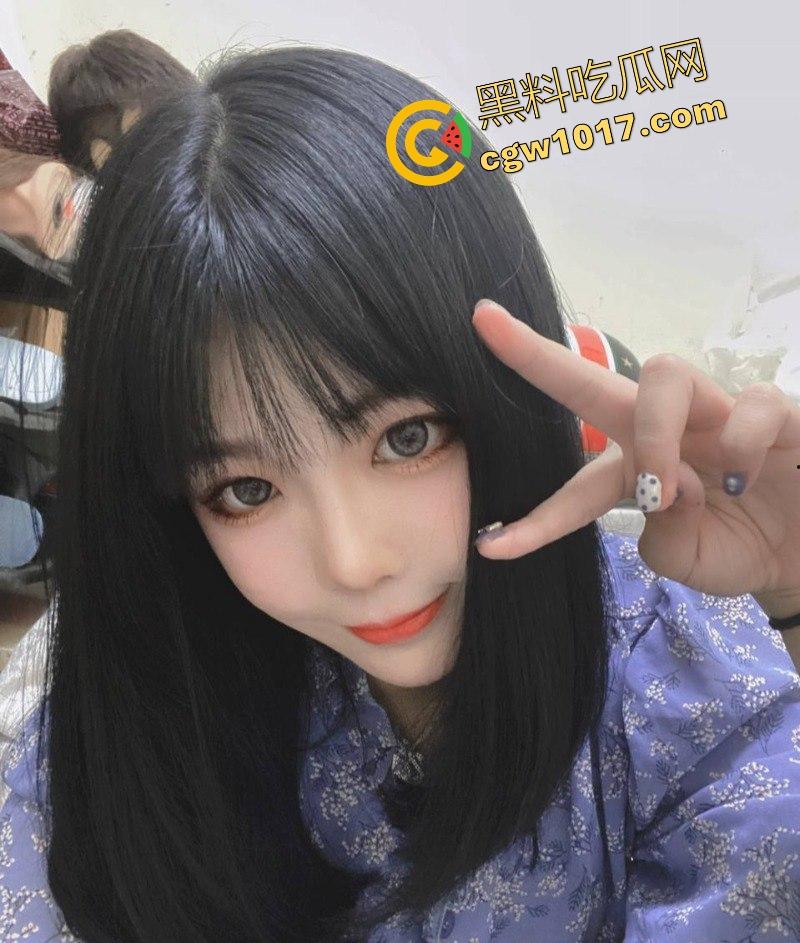 喜欢颜射的骚逼护理学妹【刘峎丽】口交深喉颜射极致榨精,狂骑炮友宛如自动打炮机器,简直骚到骨子里!