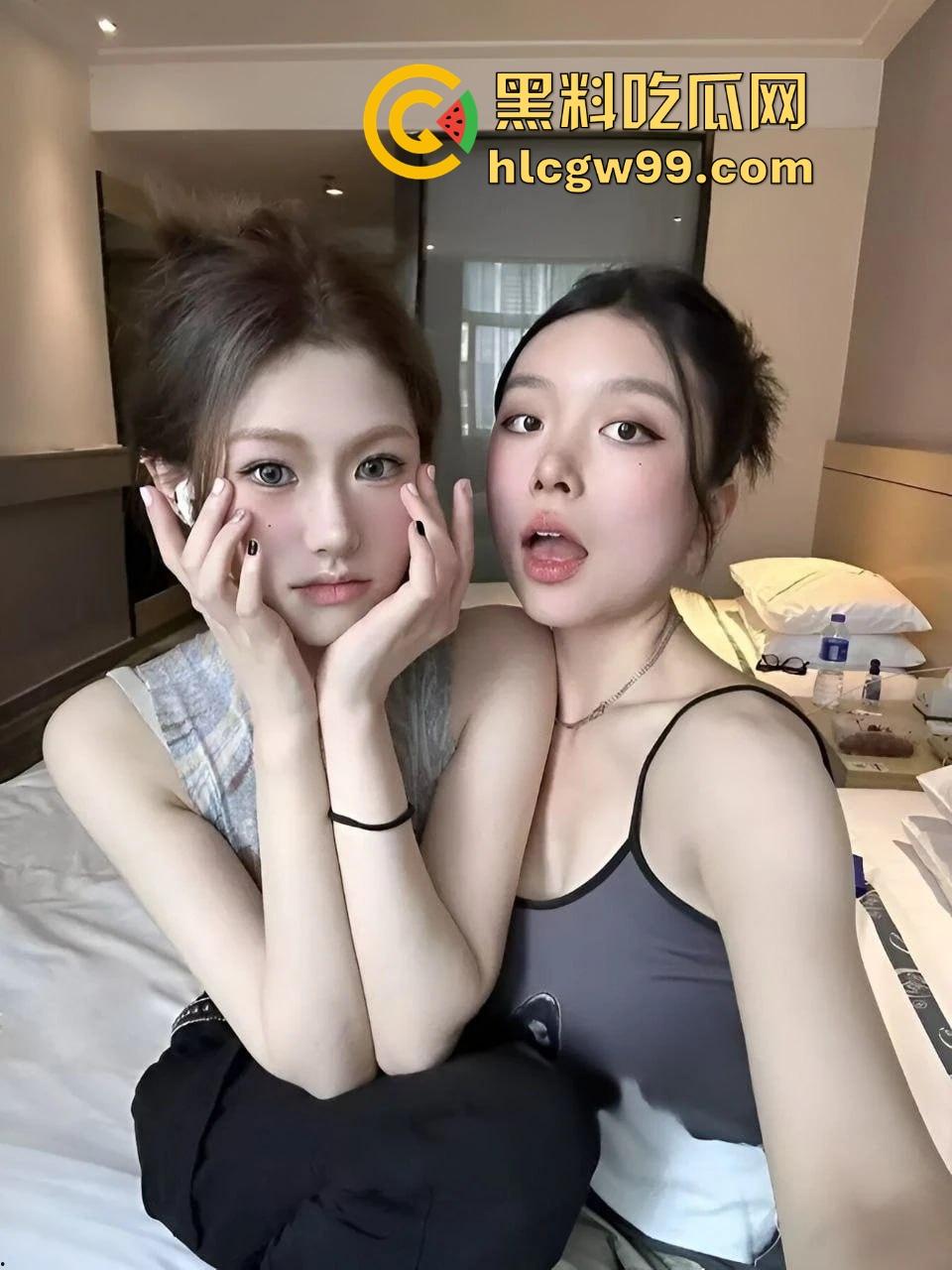 湖南大学极品大一学妹【吴思思】自拍视频外泄，高颜值大长腿的自慰骚货表演看着就享受，很有撸点！