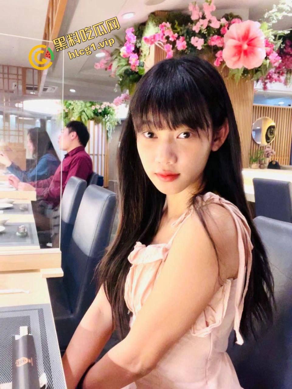 偷情的快乐谁懂!泉州反差婊贱母狗『罗丹妮』背着男友在外偷吃土豪大哥 惨遭曝光!