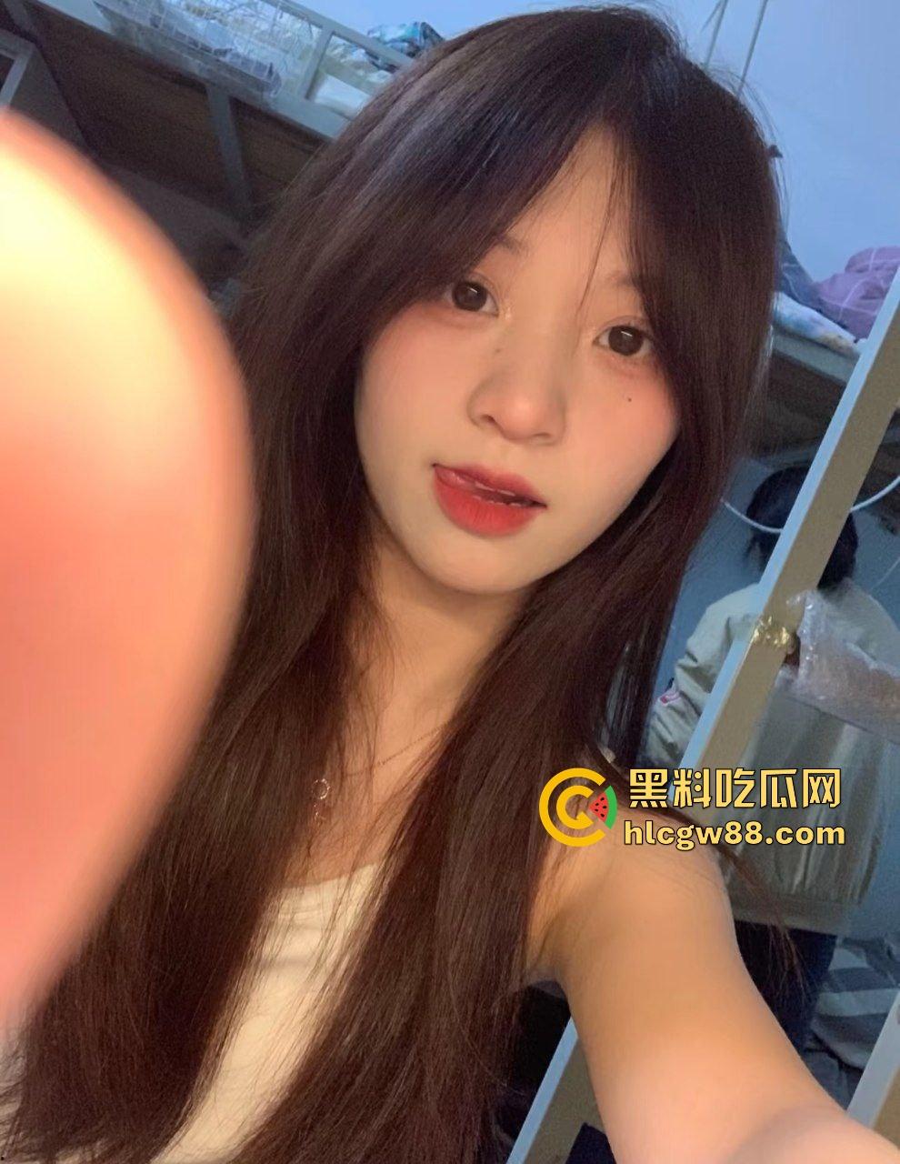 瓜友独家投稿曝光!山东女子学院美艳反差婊【赖欣怡】做了2次美甲就被推倒多体位无套爆操!