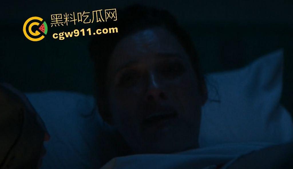 【招魂4】沃伦夫妇1986重返驱魔战场!斯莫尔家族恶魔肆虐,地狱烈焰吞噬惊魂夜!