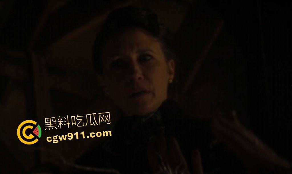 【招魂4】沃伦夫妇1986重返驱魔战场!斯莫尔家族恶魔肆虐,地狱烈焰吞噬惊魂夜!