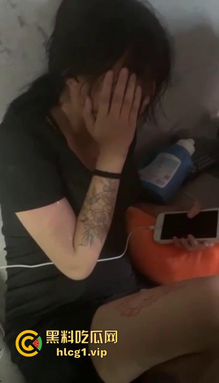 家花不如野花香!真实捉奸合集 堵在房间不管男女先暴打一顿!