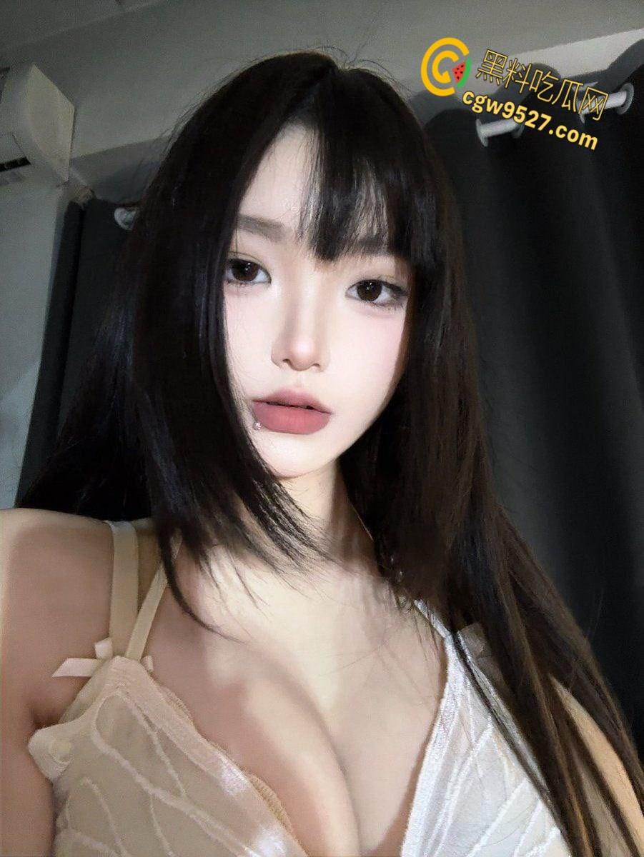 极品清纯女友【宋雨文】,微胖的身材干起来才是最带感的,托着蜜桃臀女上骑乘,呻吟声魅惑入骨 !