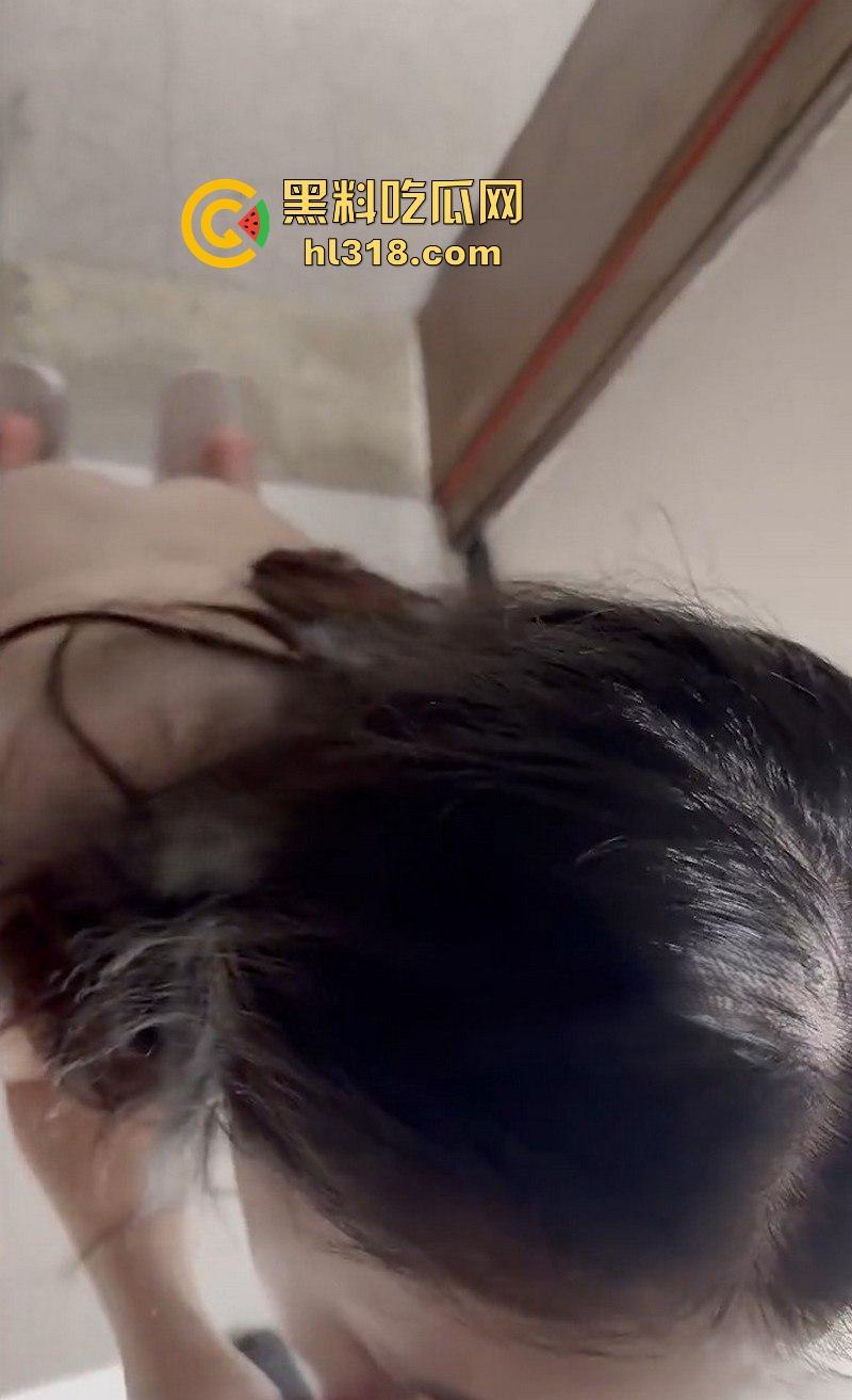 海角乱伦,跟我的刚上大学的表妹开房,尝试大胆酒店开门露出啪啪,白虎嫩穴被后入猛操,疯狂喷水!