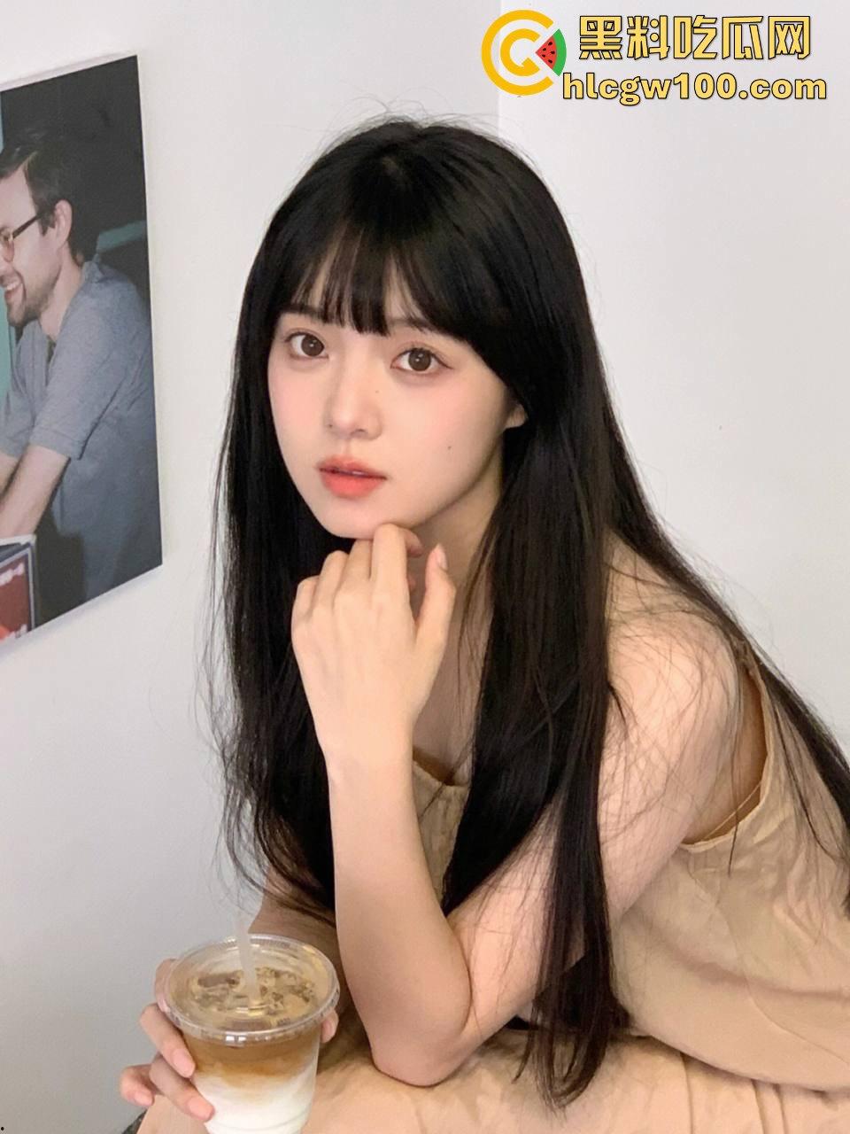 佛山摄影师无缝撩妹骚套路,模特来看猫变吃鸡,凭一只大鸡精准投喂直接搞到床上,兄弟们学废了吗?