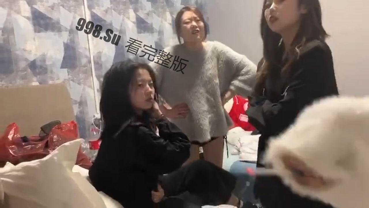 山东日照海乐迪 KTV 霸凌事件 黑衣女子被围殴 跪地磕头求饶