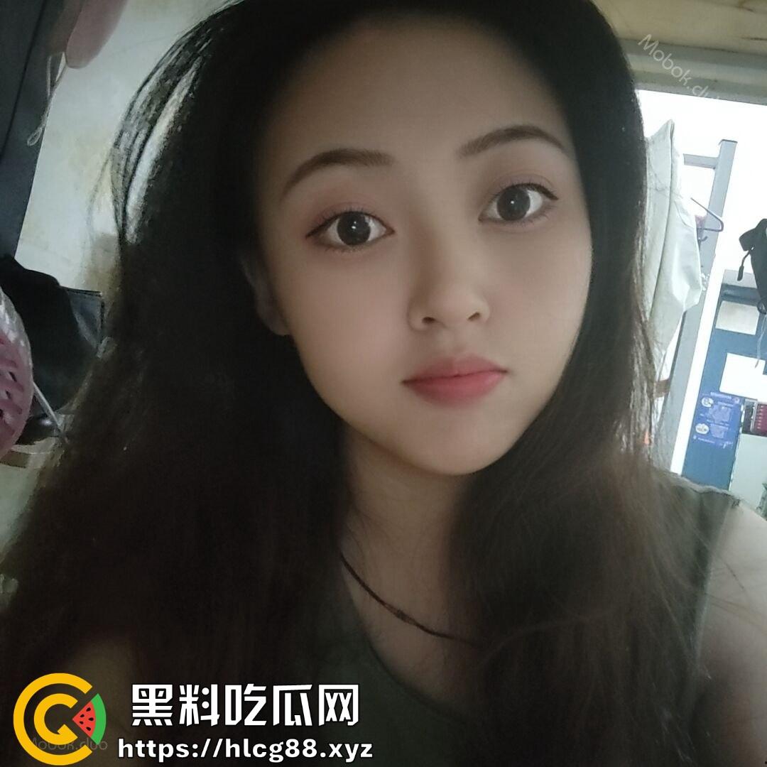 物流管理大二骚货【耿毕雯】开学就踹男友，渣男咽不下这口气，直接甩出吃鸡视频，得不到就毁人！