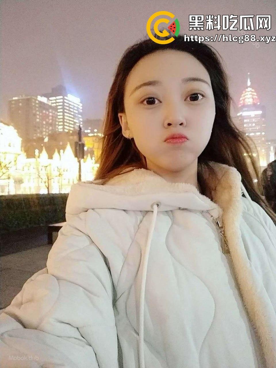 物流管理大二骚货【耿毕雯】开学就踹男友,渣男咽不下这口气,直接甩出吃鸡视频,得不到就毁人!