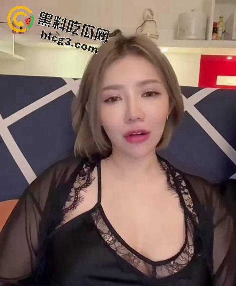 露脸才是王道！泰国短发大波反差女神『babynookie』无所不干，干B干屁眼骚到极点！