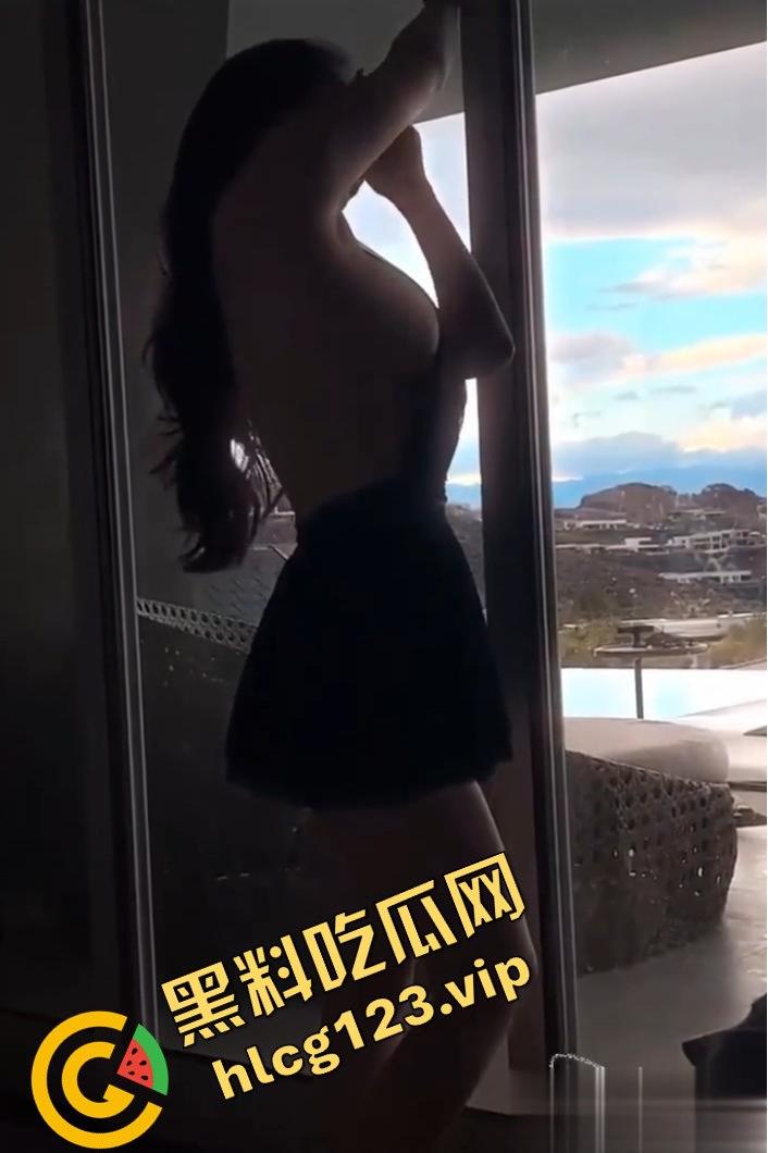 外网爆乳网红【Dada】私拍流出,后入姿势狂野,巨乳晃动撩人!