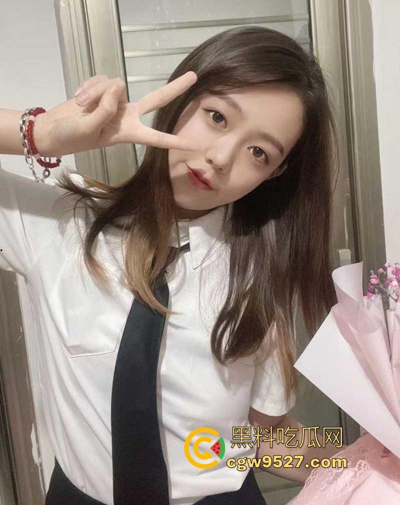 天津医科大学可爱女大【魏丫雅】不雅视频泄漏!清纯萝莉露脸骑乘,小贫乳摇摇晃晃,校园女神秒变反差母狗!