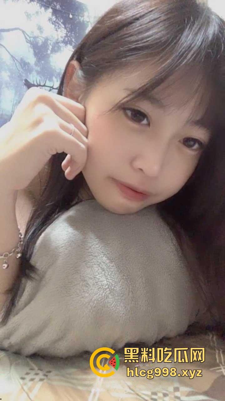 沈阳医科大学超骚大二学妹【李冬梅】全裸自慰视频外流!男友是绿毛龟,极品小姐姐就这么被共享了!