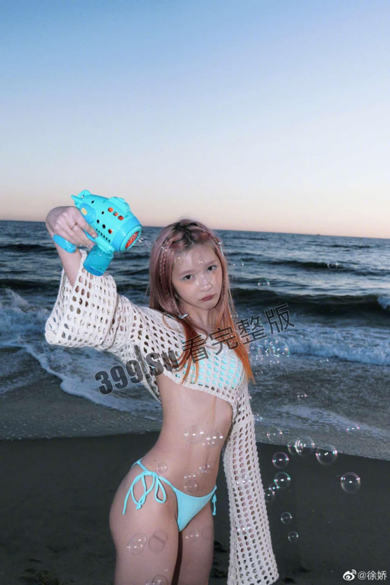长江七号童星徐娇晒泳装，回应质疑：我很喜欢我的身体，大大方方的展示给大家看  瓜友们觉得这身材怎么样