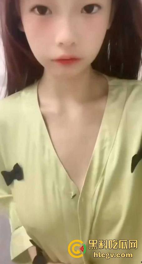 抖音精神小妹【卷卷】被爆不雅视频!原名【猫猫很乖】,身上伤痕累累,花样玩得绝对不少!