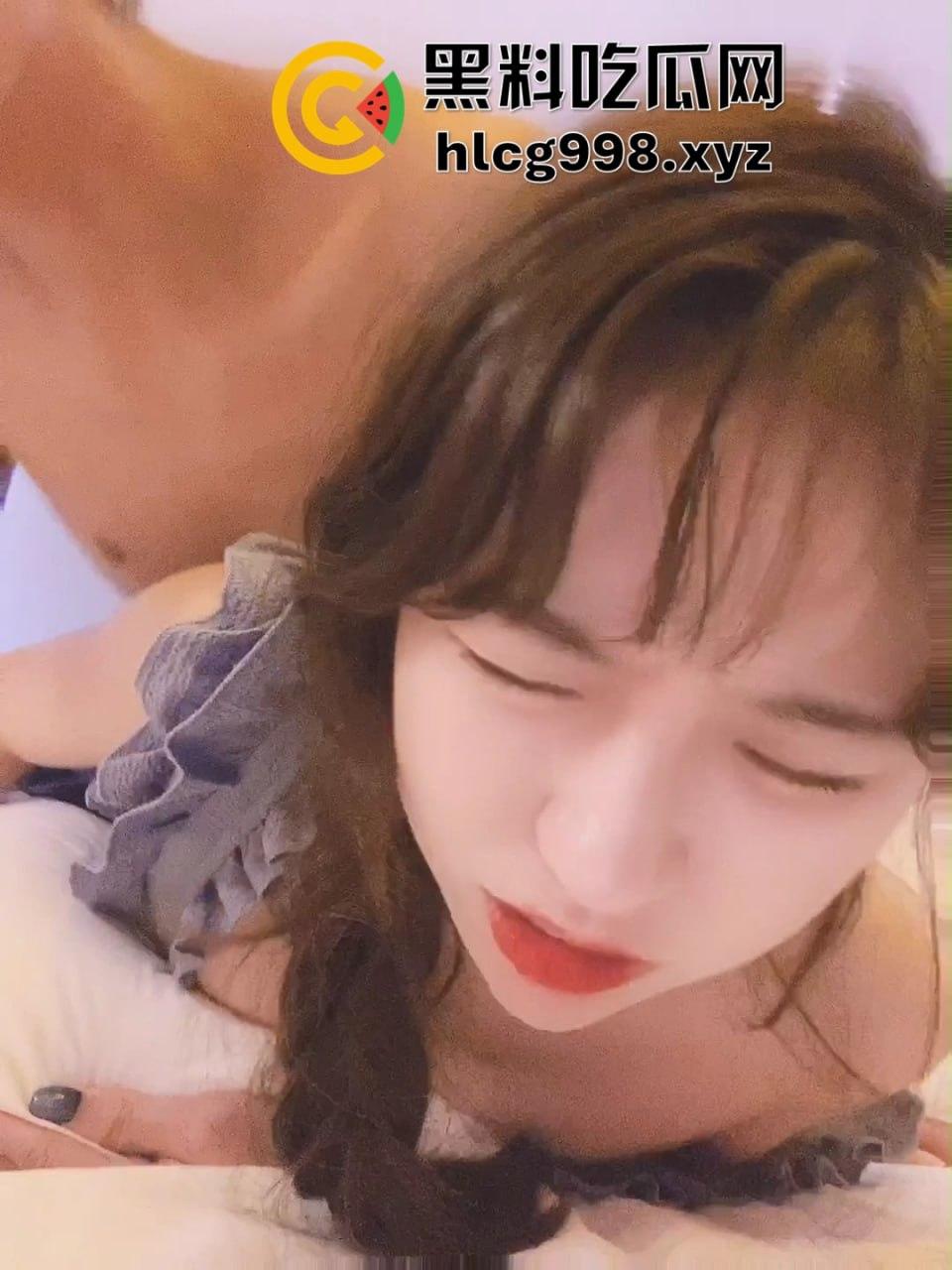 双马尾萝莉『不见星空』骚逼复出!闺蜜男友当道具任她操,双马尾扭腰后入,母狗天赋爆表!