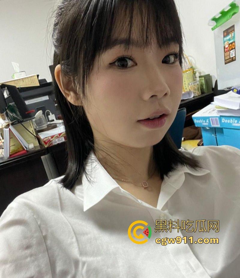 广州大学大二学妹【孙晓静】性爱视频流出,多种道具自慰,露脸口交深喉无套后入,彻底释放反差骚劲!