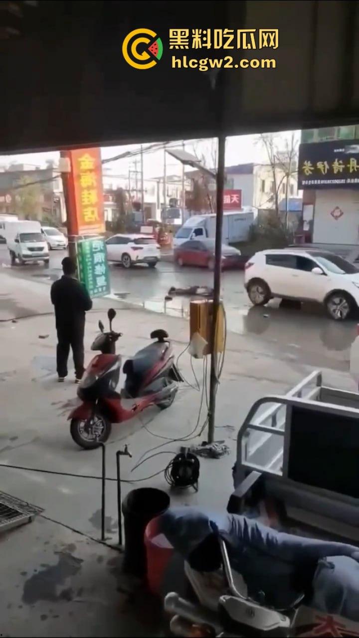 河北保定一女子因老公背叛情绪失控 开车将小三反复碾压致死 人都扁了