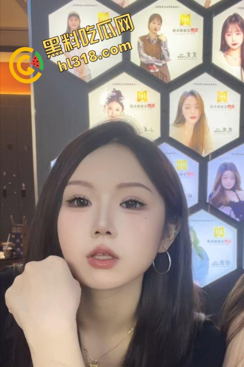 湖南株洲台球妹【杨巧】,有偿陪睡奴性十足,被炮友强制按头暴力口交,干一半还主动要求炮友摘套内射 !