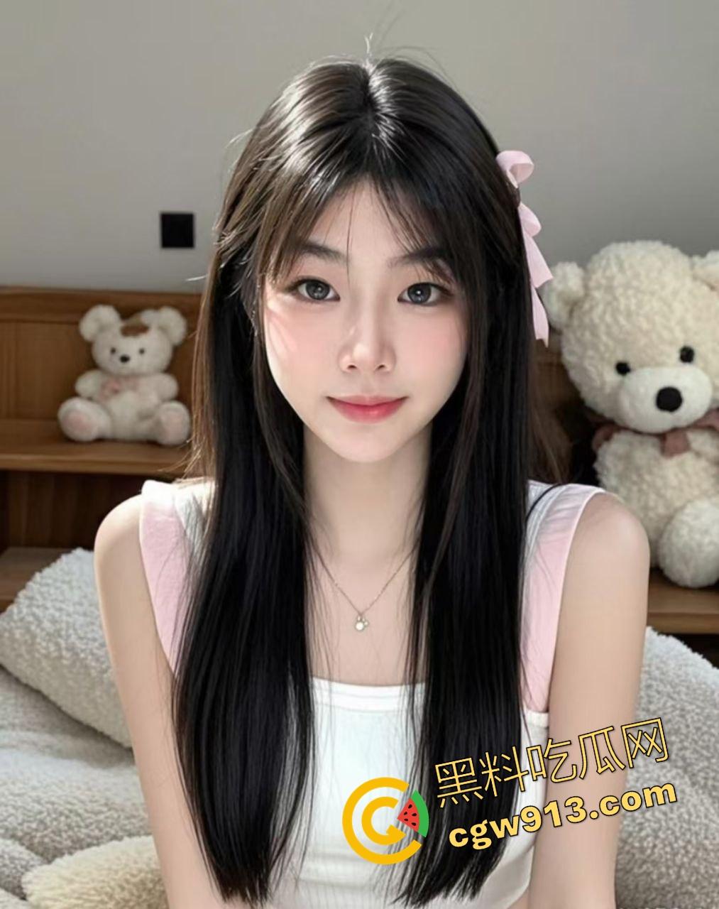 广州健身房私人教练【苏媚】骚得要命,被学员埋头猛舔蜜穴,吮吸得淫水直喷,呻吟声回荡整个房间!