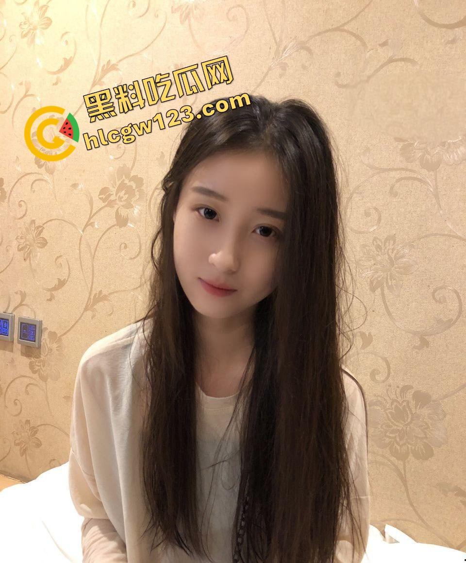 极品颜值情侣私拍视频泄密！超火辣御姐被调教成发情小母狗，筷子美腿蝴蝶逼干到起飞！