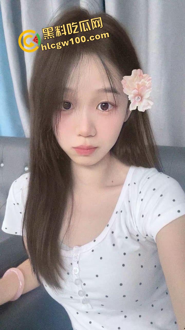 广西职业师范细腰蜜臀反差婊【陈欣欣】粉穴黑森林榨精炮架，白臀情趣后入塞满紧逼！独家曝光流出！