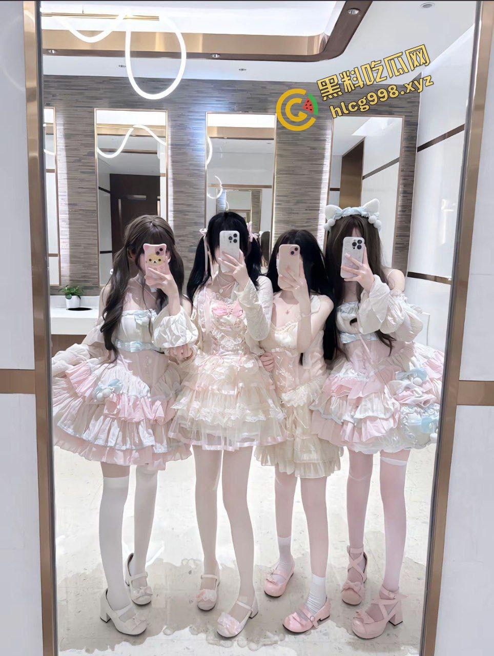 抖音JK女骚鸡『抱住璎珞』娇嫩玉体 线下约炮金主大哥 后入超级带感 独家流出!