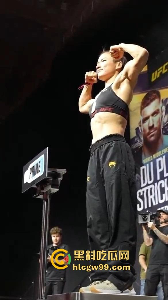 王者之名实至名归【张伟丽】UFC312鏖战五回合,生擒苏亚雷斯再夺金腰带彻底封神,双级霸主指日可待!