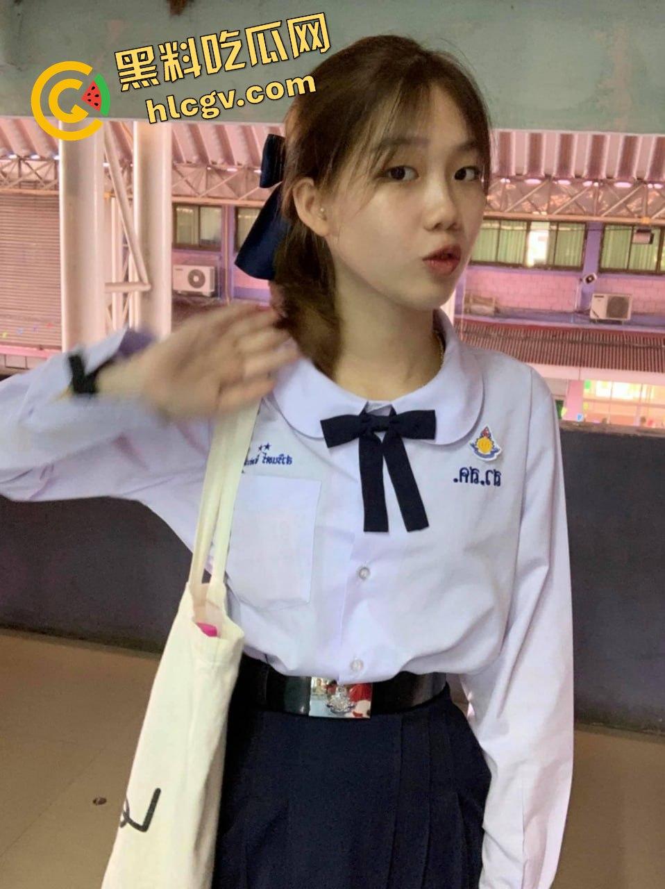 瓜友独家投稿曝光: 泰国留学生『周娜莎』喜欢吃鸡巴的女大 和大哥激情做爱 惨遭泄密流出!