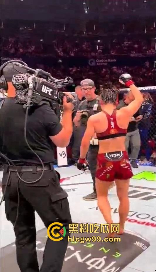 王者之名实至名归【张伟丽】UFC312鏖战五回合,生擒苏亚雷斯再夺金腰带彻底封神,双级霸主指日可待!