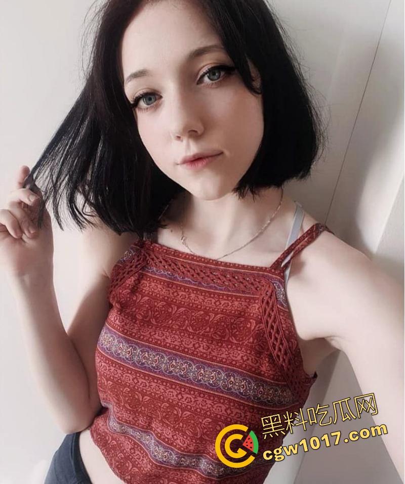 挪威巨乳福利姬【EllesClub】自慰福利合集曝光,白嫩美乳如雪峰,纤手揉捏湿润阴蒂,福利姬界的北欧炸弹!