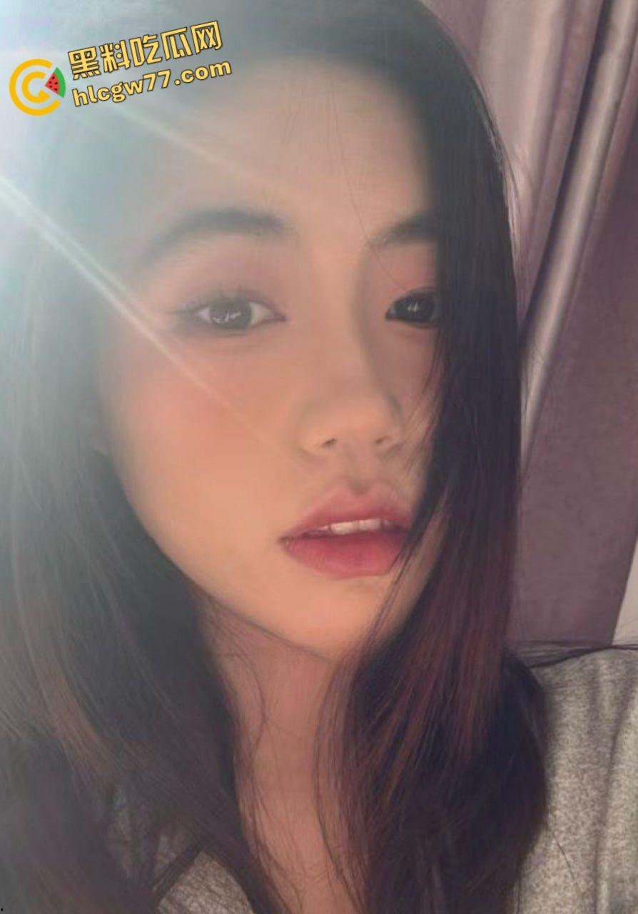 娇嫩的幼儿园老师【李纯】也喜欢约炮做爱 粉嫩的鲍鱼被炮友暴力输出