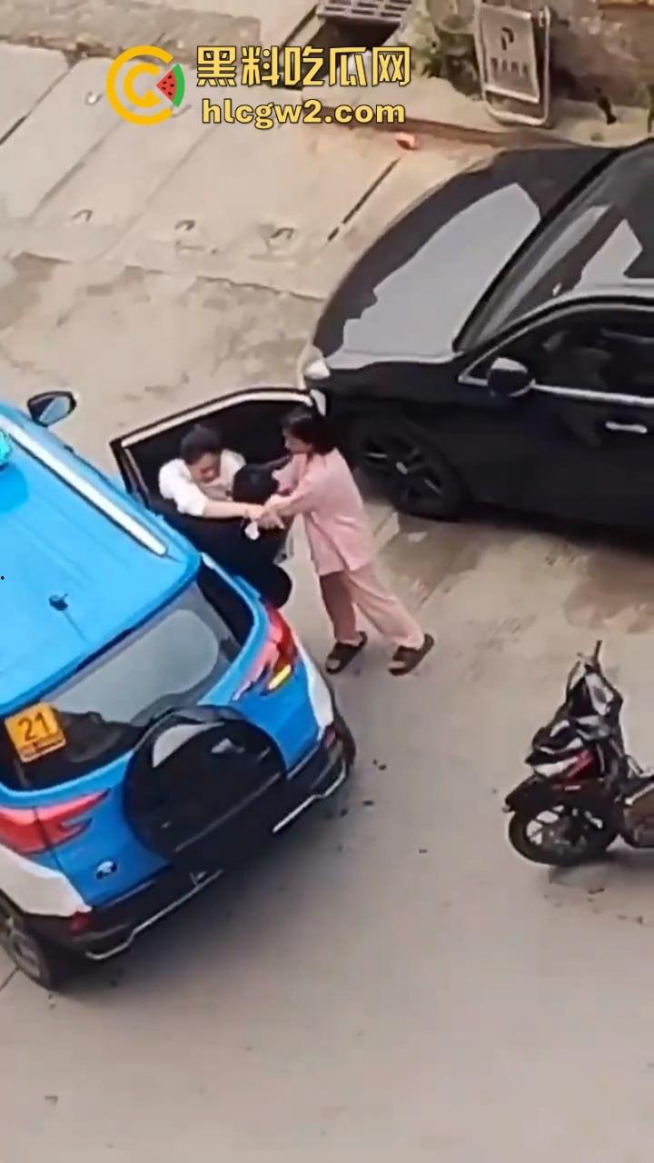 缅甸勐拉醉酒妹酒后倒贴闺蜜老公 强吻硬抱还蹭鸡 原配在一边无能狂怒