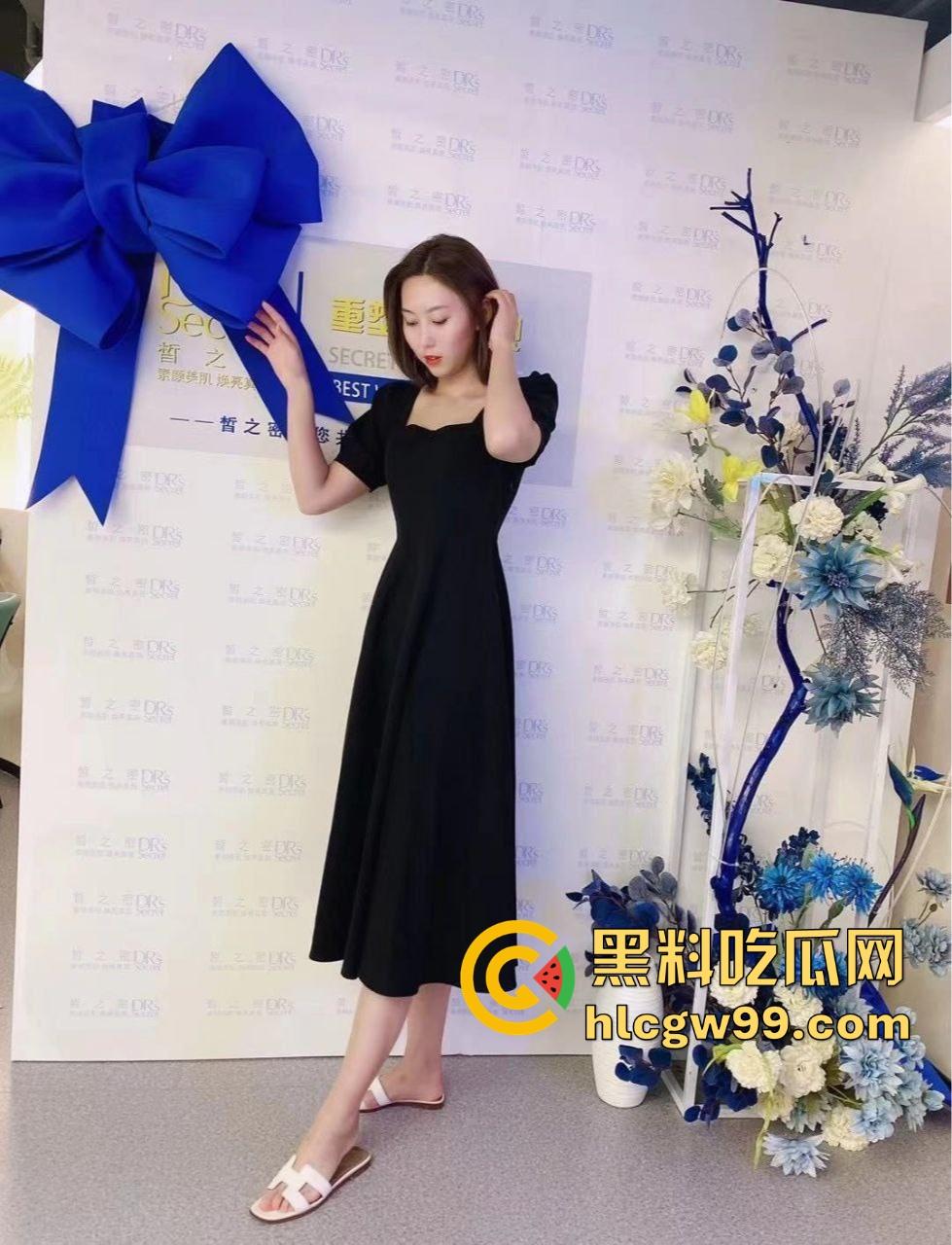 河南郑州健身教练【潘亚楠】白天猛上私教课,晚上酒店VIP陪练,5节课换一次房,业绩猛涨学员排队干!